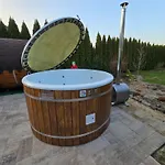 Nowy York - Sauna - Jacuzzi - Najczystsze Jezioro Pl - - Styrus Giewartow