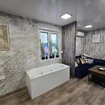 Nowy York - Sauna - Jacuzzi - Najczystsze Jezioro Pl - - Styrus Giewartow