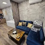 Nowy York - Sauna - Jacuzzi - Najczystsze Jezioro Pl - - Styrus Giewartow