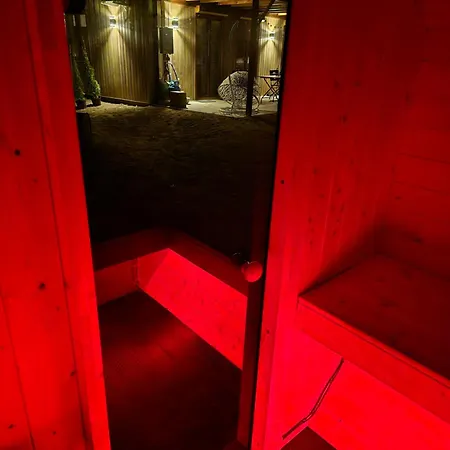 Nowy York - Sauna - Jacuzzi - Najczystsze Jezioro Pl - - Styrus Ferienhaus