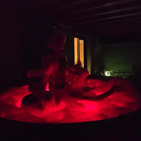 Сasa de vacaciones Nowy York - Sauna - Jacuzzi - Najczystsze Jezioro Pl - - Styrus Giewartów
