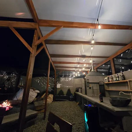 Nowy York - Sauna - Jacuzzi - Najczystsze Jezioro Pl - - Styrus Semesterbostad Giewartów