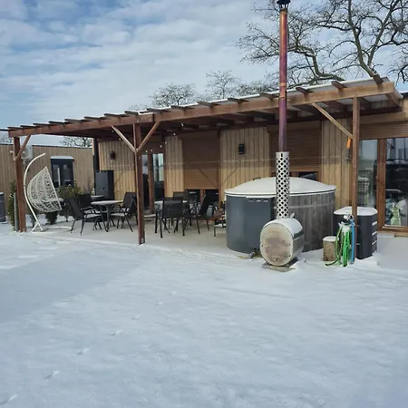 Nowy York - Sauna - Jacuzzi - Najczystsze Jezioro Pl - - Styrus Holiday home Giewartow