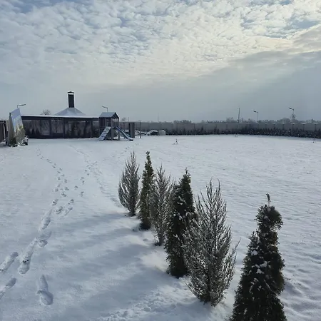 Semesterbostad Nowy York - Sauna - Jacuzzi - Najczystsze Jezioro Pl - - Styrus Giewartów