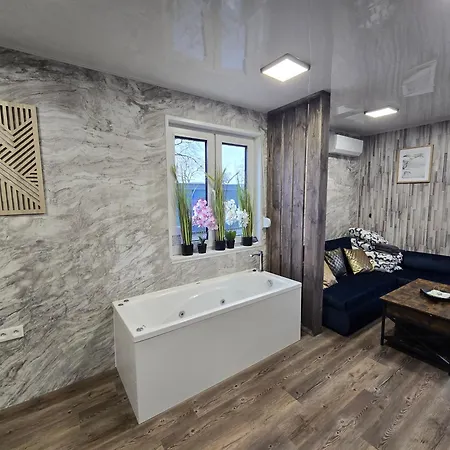 Nowy York - Sauna - Jacuzzi - Najczystsze Jezioro Pl - - Styrus Giewartów