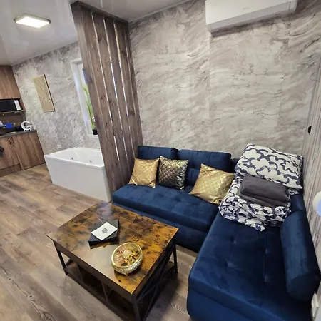 Nowy York - Sauna - Jacuzzi - Najczystsze Jezioro Pl - - Styrus Giewartow