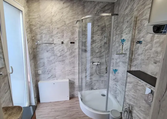 Nowy York - Sauna - Jacuzzi - Najczystsze Jezioro Pl - - Styrus *