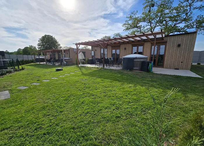 Nowy York - Sauna - Jacuzzi - Najczystsze Jezioro Pl - - Styrus Holiday home *