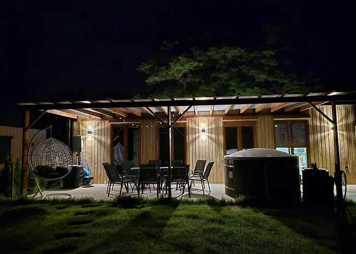 Holiday home Nowy York - Sauna - Jacuzzi - Najczystsze Jezioro Pl - - Styrus