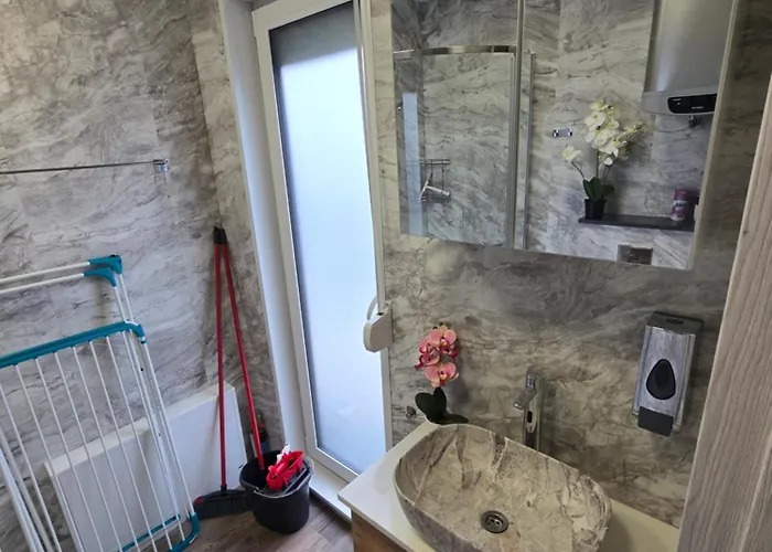 Nowy York - Sauna - Jacuzzi - Najczystsze Jezioro Pl - - Styrus Holiday home